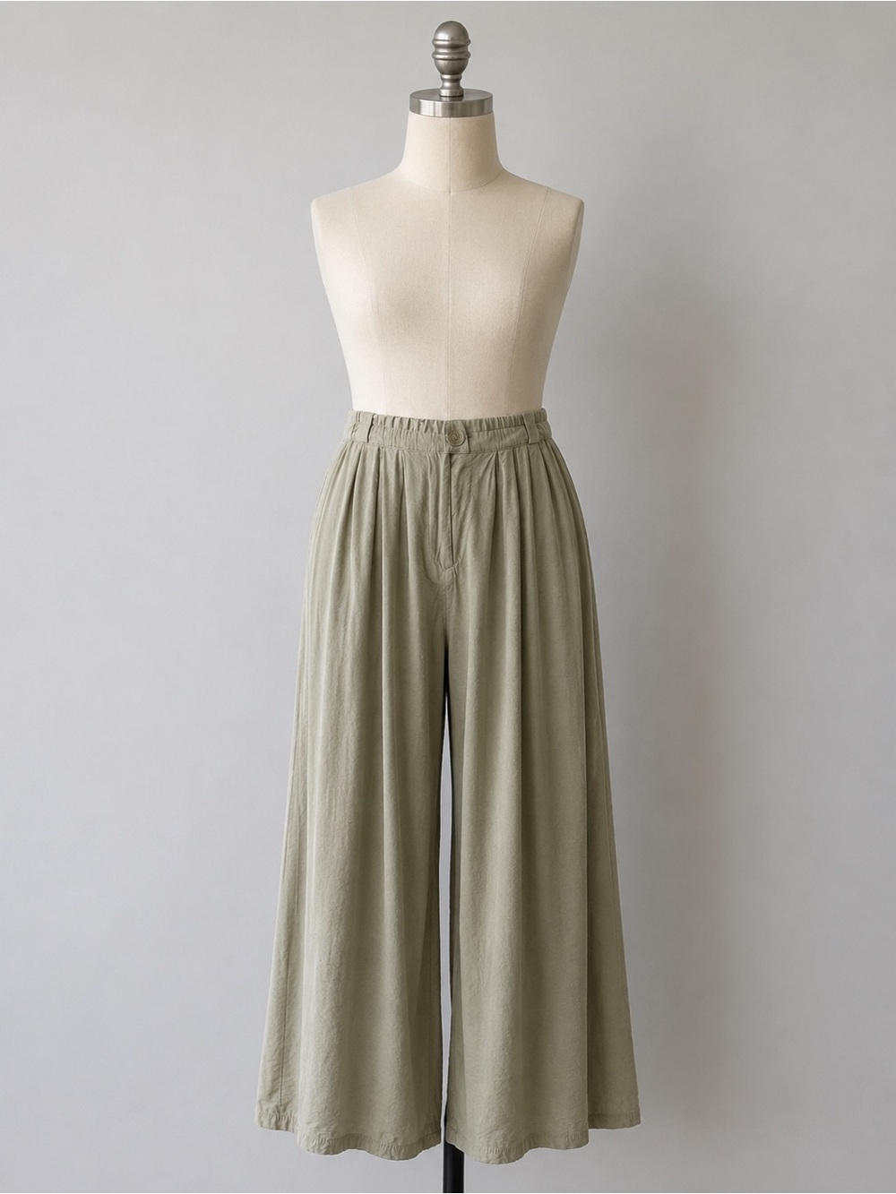 Wide-Leg High-Waist Pants in Sage Green